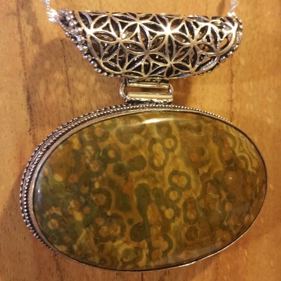 Handmade Jasper Stone in Scrolled Silver - Picture 2 of 8